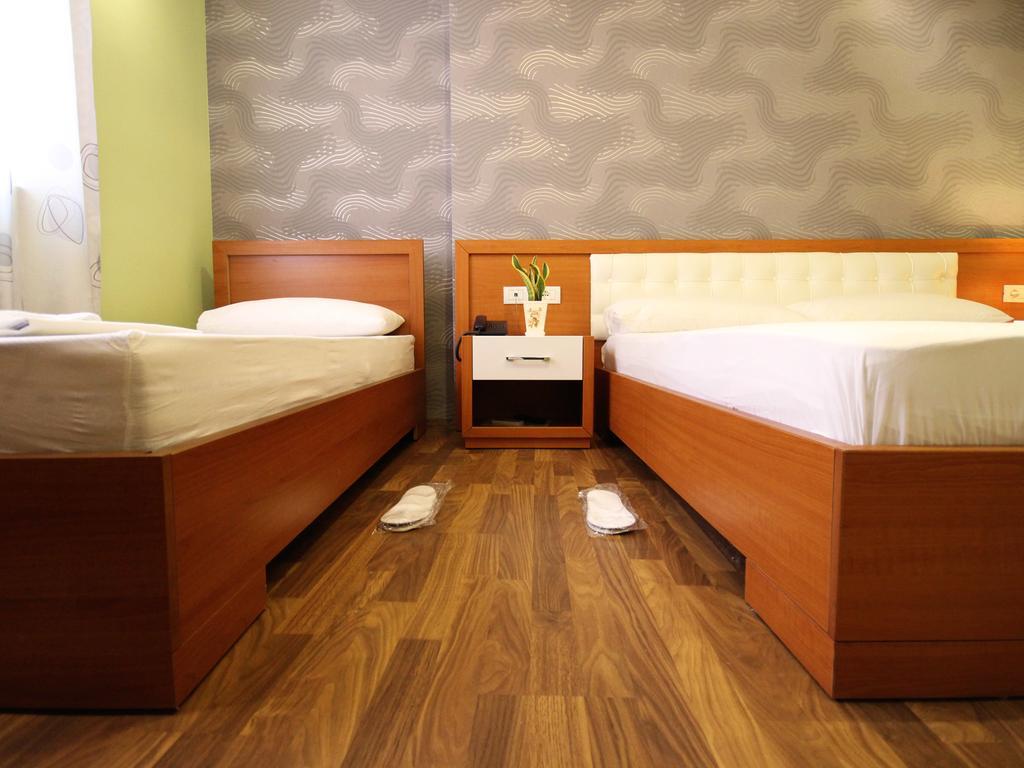 Hotel Bylis Tirana Kamer foto