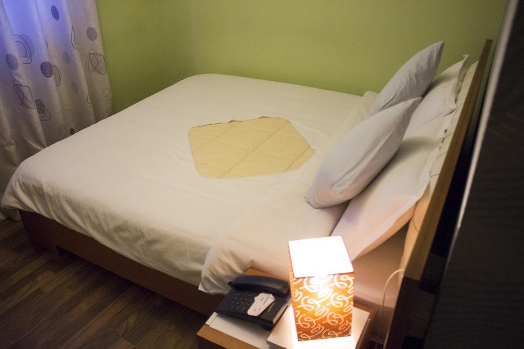 Hotel Bylis Tirana Buitenkant foto